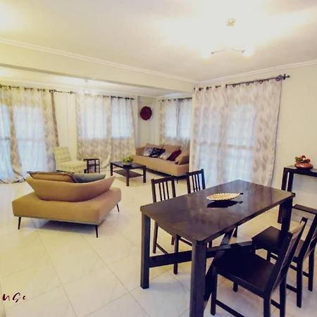 Stone House - Makepe, Douala Aparthotel Ngoại thất bức ảnh