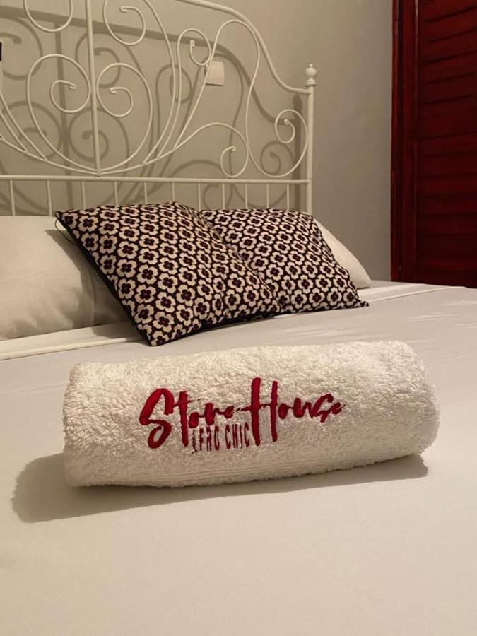 Stone House - Makepe, Douala Aparthotel Ngoại thất bức ảnh